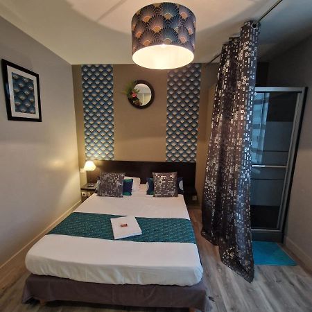Hotel Saint Francois Precigne Soiree Etape Sur Demande Proche Sable-Sur-Sarthe ภายนอก รูปภาพ