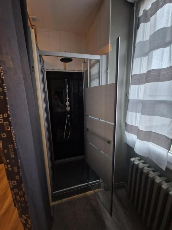 Hotel Saint Francois Precigne Soiree Etape Sur Demande Proche Sable-Sur-Sarthe ภายนอก รูปภาพ
