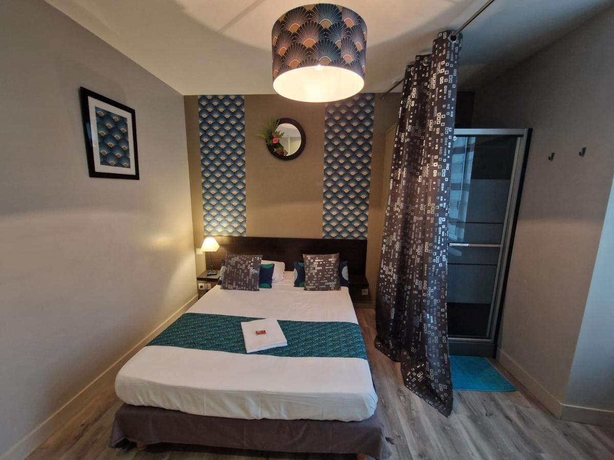Hotel Saint Francois Precigne Soiree Etape Sur Demande Proche Sable-Sur-Sarthe ภายนอก รูปภาพ