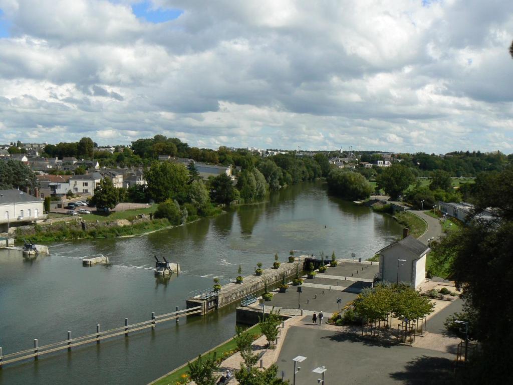 Hotel Saint Francois Precigne Soiree Etape Sur Demande Proche Sable-Sur-Sarthe ภายนอก รูปภาพ